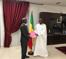 Propos de Trump : l’ambassadeur des USA convoqué par Me Sidiki Kaba