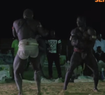 VIDÉO – REGARDEZ LE COMBAT ENTRE NAROU SOGAS ET AMBULANCE DE THIÈS