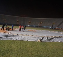 4 PHOTOS – LES DERNIERS RÉGLAGES AU STADE LEOPOLD SÉDAR SENGHOR POUR ACCUEILLIR LE GRAND COMBAT