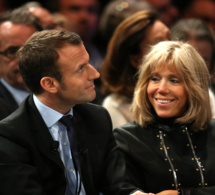 Emmanuel Macron, le président et sa femme Brigitte, la Première dame, l'amour n'a pas d'âge