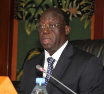 Moustapha Niasse parle de sa Mercédès S300, sa Lincoln, son 4X4 et…