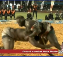 Vidéo: Ama Baldé Bat Papa Sow…Regardez le Combat