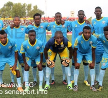 URGENT: ​Des supporteurs de "Guédiawaye FC" interrompent le match Yeggo / Renaissance au stade Amadou Barry