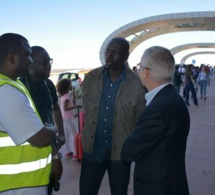Les Photos du tournage du film  »Yao  » à l’Aéroport International Blaise Diagne par L’acteur producteur Omar SY