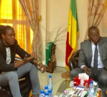 Jour J - 03  de son anniversaire, Mame Goor Diazaka chez le ministre des sports Matar Ba pour les derniers réglages.