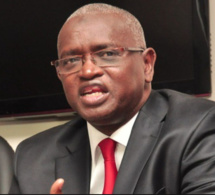 Quand Abdou Latif Coulibaly critiquait Iba Der Thiam pour sa versatilité : la fable de l'hôpital qui se moque de la Charité