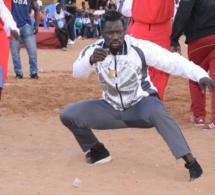 Urgent: Boy Niang a pris la décision d’offrir son drapeau à Ama Baldé