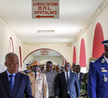 Photos : Macky Sall à l'hôpital Principal au chevet des 11 blessés du crash d'hélicoptère