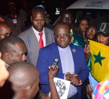 PRIX NELSON MANDELA: En images , l'arrivee du Pdt Mbagnick Diop a Dakar ce mercredi à 21heures.