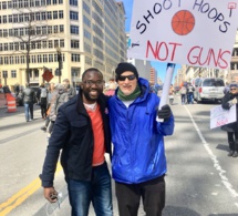 En images, les Américains dans la rue pour protester contre la loi sur l'octroi des armes à feu.