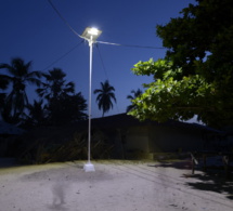 La vérité sur les 50 000 lampadaires solaires de Fonroche