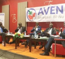 Macky Sall en France juste avant le vote du parrainage : La plateforme Avenir Senegaal Bi Nu Begg dénonce et l'invite à rentrer sans délai pour assumer toutes les responsabilités liées à sa charge.