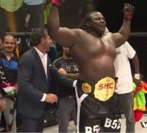 Les images du combat Bombardier victorieux sur Rocky Balboa en 5 minutes de combat.
