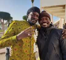 URGENT : Guy Marius Sagna relaxé...après avoir déchiré la bâche de la Place de l'Europe à Gorée