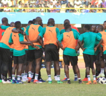 En images dernière séance d'entraînement du galop des lions de la téranga au stade LSS à Dakar;