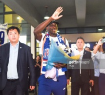 Incroyable accueil pour Demba Ba