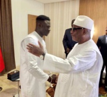 Ibrahim Boubacar Keïta (IBK), le président du Mali reçoit Mamadou Gassama.