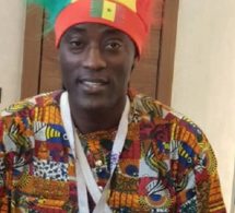 Sénégal / Pologne : Mame Goor Diazaka adopte le style Baye Fall pour aller au stade