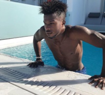 Keita Baldé oublie sa frustration à la plage aux côtés de Simona