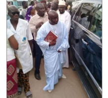 Idrissa Seck déambulant avec un exemplaire du Coran à Pikine, ce qui s'est réellement passé
