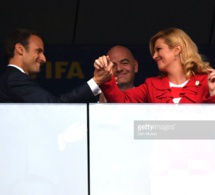 Finale France Vs Croatie: Emmanuel Macron console déjà la présidente croate