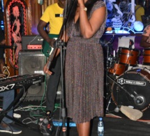 La nouvelle voix de la musique Yacine en live au Golden Night Club.