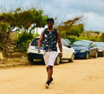 MODE ÉTÉ: L'incontournable de Zik Feeling sur la bande FM Cheikh Sarr a choisit sa collection été 2018.