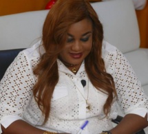 ANNIVERSAIRE: Vidéo: Aissatou Diop Fall en larmes après…