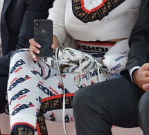 Nicki Minaj dévoile ses tétons dans une combinaison qui ne cache rien