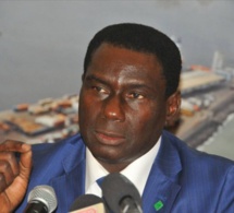 Affaire Oumar Sène: Cheikh Kanté vole à son secours avec un chèque de 4 millions de F Cfa