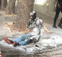 Voici les images de l'homme qui a tenté de s’immoler devant le Palais