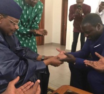 Arrêt sur image: Akon à Tivaouane pour solliciter des prières