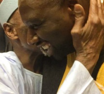 L’acteur Omar Sy retrouve son père, DEMBA SY au Sénégal…