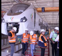 Le Président Macky Sall vient d'innaugurer la nouvelle Gare de Dakar après la réception technique du Train Express Régional