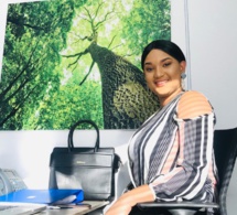 L’actrice Eva brille de mille feux, teint naturel sans Xessal