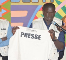 Élection présidentielle 2019: La SYNPICS a présenté les gilets de la presse.
