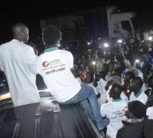 Arrivé tard dans la nuit, Ousmane Sonko réveille Guinguinéo… et prévient les habitants sur la visite de Macky Sall et de Souleymane Ndéné Ndiaye « DEUK BI DAFA MACKY »