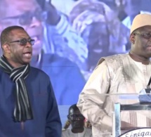 Youssou Ndour fait danser le président Macky Sall « Mane campagnou ma damay célébrer victoire… »