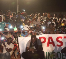 Les Patriotes qui l’attendaient en masse à Bambey jusqu’à deux heures du matin: Ousmane Sonko « Xalatoumawon heure Bi Dina Fii Feek Bolom Bii »