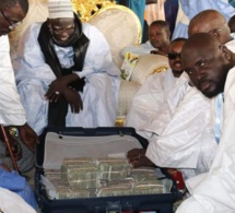 Une enveloppe de 200 millions au Khalife général des mourides