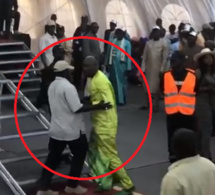 Quand, un garde du corps de Macky bloque JOJO …