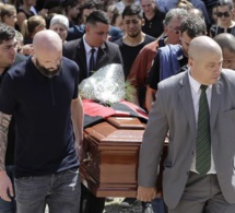 Emiliano Sala : l’ultime hommage lors de son enterrement en Argentine, ses sœurs toujours inconsolables