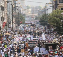 Macky Sall dans les rues de Dakar… Tout ce que vous n’avez pas vu en images