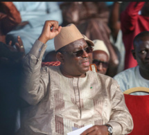 Meeting de clôture: Macky Sall, " le jour du vote, mettez tous les autres bulletins à la poubelle et ..."