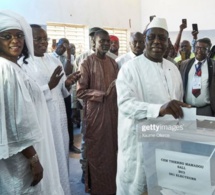 Macky Sall a accompli son devoir civique avec Marième Faye Sall… Tout ce que vous n’avez pas vu en Images