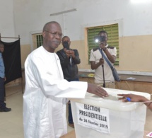Le Pm Mahammed Boun Abdallah Dionne accomplit son devoir civique à l'école Samba Yomb Guillé de Gossas