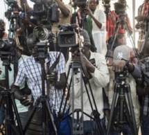 Présidentielle 2019 – Deux journalistes de RFI et de Jeune Afrique évitent le lynchage…