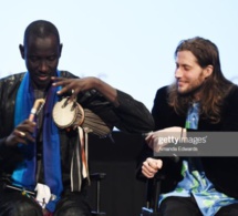 BlackPanther a gagné l’Oscar de la meilleure musique avec une remarquable participation de notre Baaba Maal et Massamba Diop Le batteur de Tam-Tam « C’EST UNE PREMIÈRE POUR LA MUSIQUE SÉNÉGALAISE »