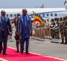 Investiture du Président Macky Sall : Arrivé du Président du Burkina Faso SE Roch Marc Christian Kaboré