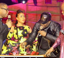 Chadia l’étoile montante de la musique sénégalaise entourée de monuments !!!